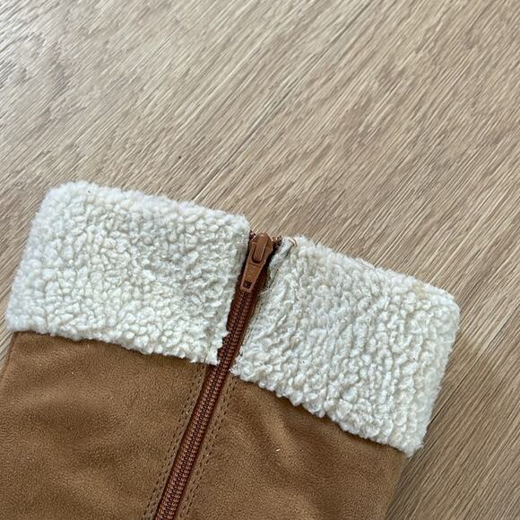 OLD NAVY Tan and Cream Faux Suede Sherpa Knee High Wedge Boots Size 7 - Picture 4 of 11